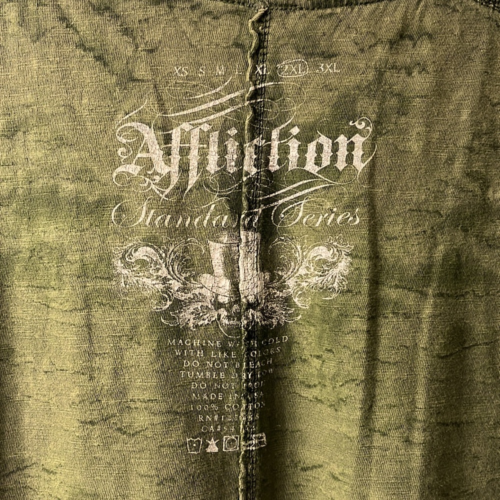 Affliction V-Neck/Dark Green VINTAGE - Picture 6 of 6